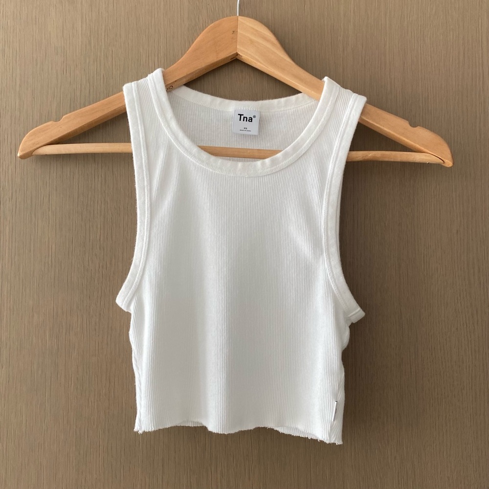 Aritzia Tna Cropped Racer Tank top